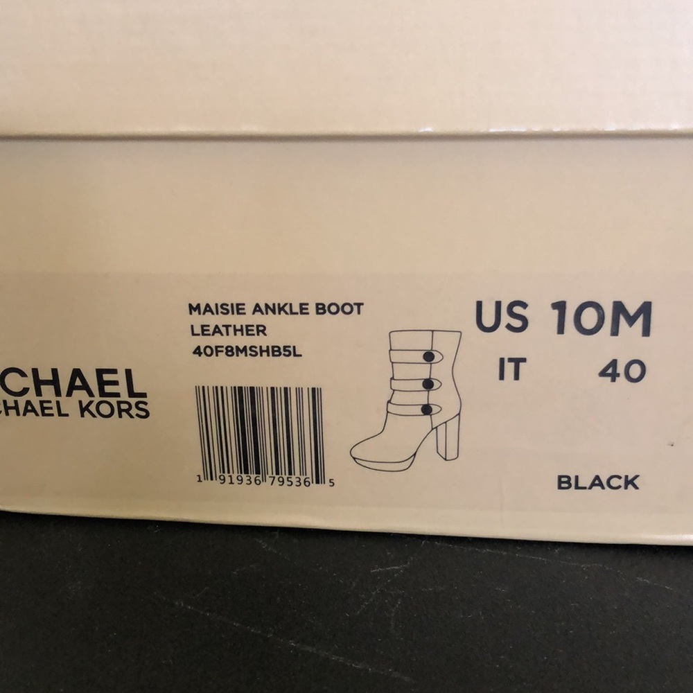 New Michael Kors Black Leather Ankle Boot 10M - Picture 2 of 7